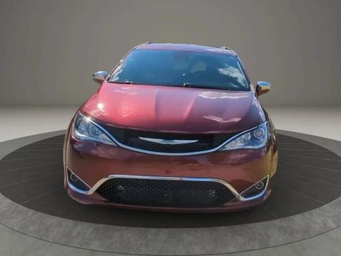 Used 2020 Chrysler Pacifica Limited FWD image 6