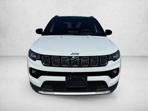 Used 2025 Jeep Compass Limited AWD/4WD image 2