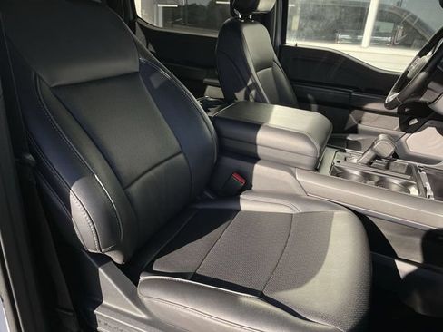 Used 2025 Ford F150 Lariat AWD/4WD image 24