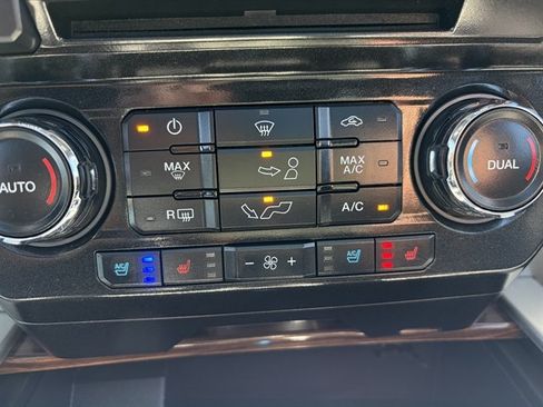 Used 2017 Ford F150 Lariat AWD/4WD image 38