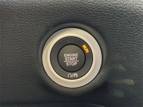 New 2026 Chrysler Pacifica Pinnacle w/ Trailer Tow Group image 40