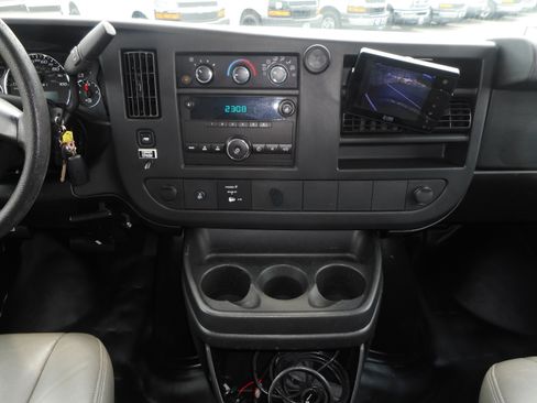 Used 2013 GMC Savana 3500 w/ Power Package RWD image 24