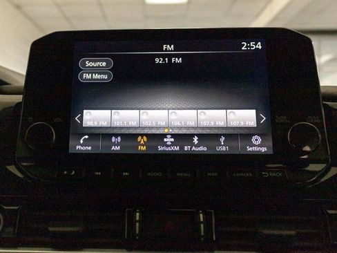 Used 2024 Nissan Pathfinder SL w/ Cargo Package image 15