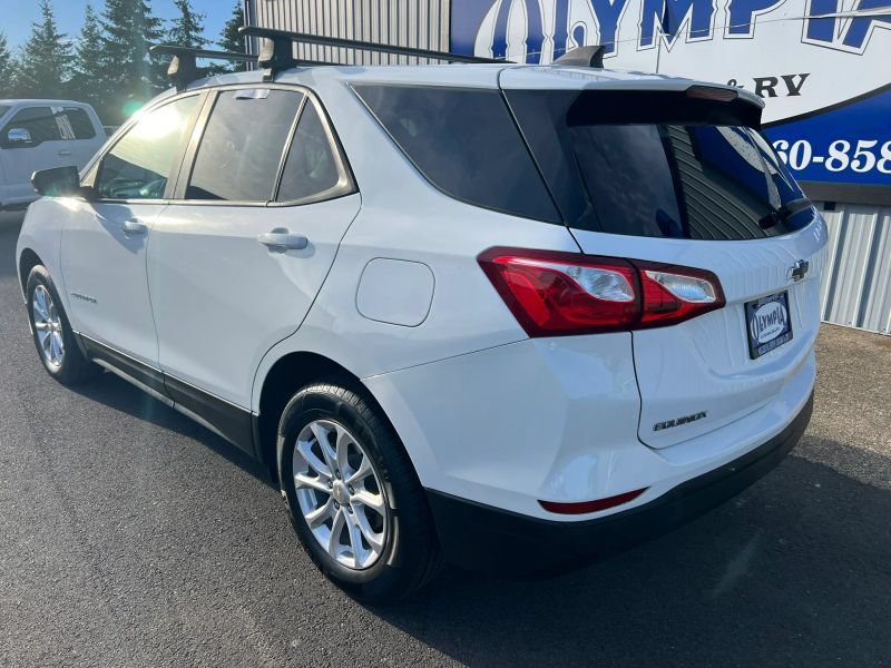 Used 2020 Chevrolet Equinox LS w/ LS Convenience Package AWD/4WD image 15