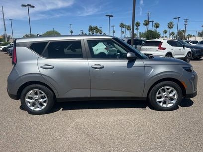 Used 2025 Kia Soul LX w/ LX Technology Package