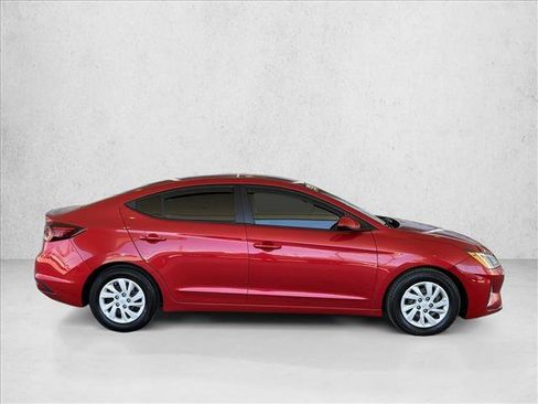 Used 2020 Hyundai Elantra SE w/ Cargo Package (C1) FWD image 4