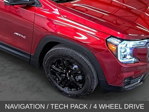 Used 2024 GMC Terrain AT4 w/ Tech Package AWD/4WD image 15