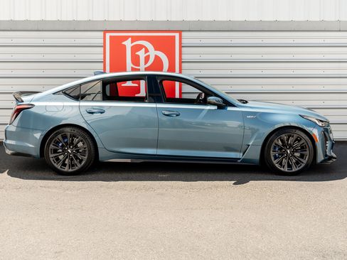 Used 2023 Cadillac CT5 V Blackwing w/ Carbon Fiber Package 2 RWD image 38