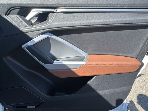 Used 2025 Audi Q3 2.0T Premium Plus w/ Premium Plus Package image 30