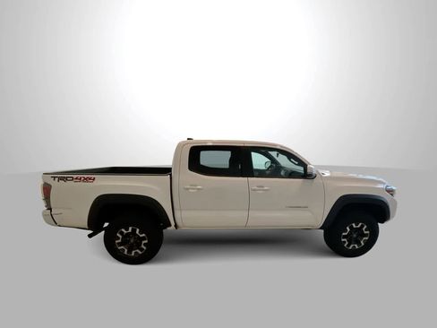 Certified 2021 Toyota Tacoma TRD Off-Road w/ Technology Package image 9