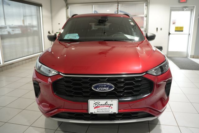 Used 2023 Ford Escape ST-Line AWD/4WD image 6