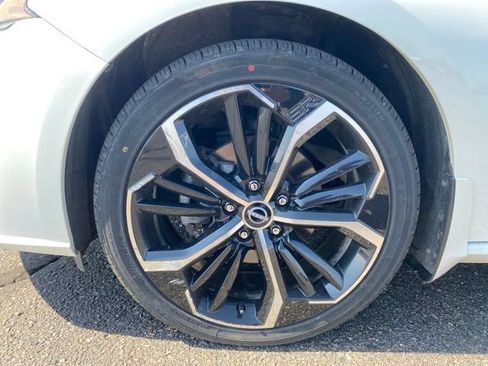 Used 2023 Nissan Altima 2.5 SR AWD/4WD image 23
