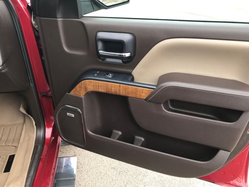 Used 2018 GMC Sierra 1500 SLT w/ SLT Premium Package AWD/4WD image 16