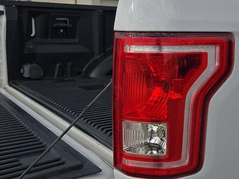 Used 2017 Ford F150 XLT w/ Equipment Group 301A Mid RWD image 20