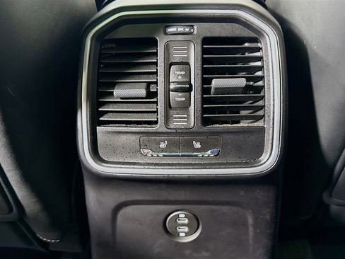 Certified 2023 Porsche Macan Turbo AWD/4WD image 25