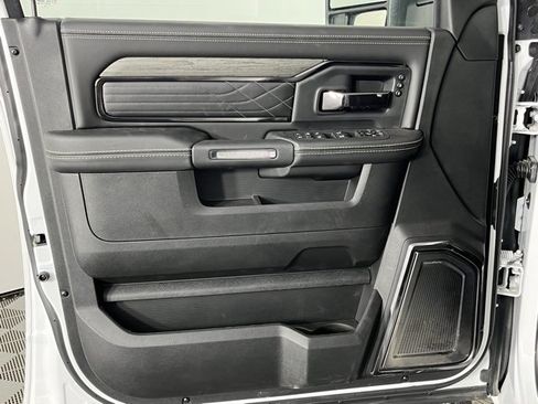 New 2025 RAM 2500 Limited image 25