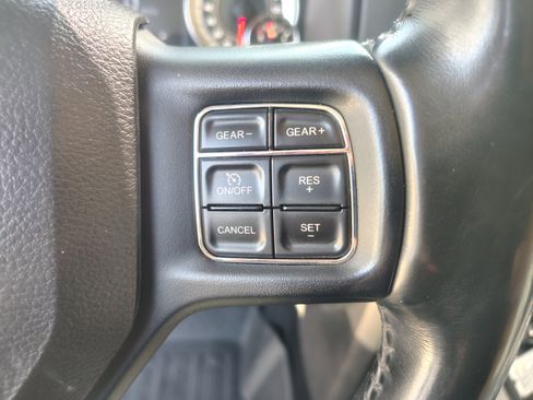 Used 2018 RAM 1500 Big Horn AWD/4WD image 29