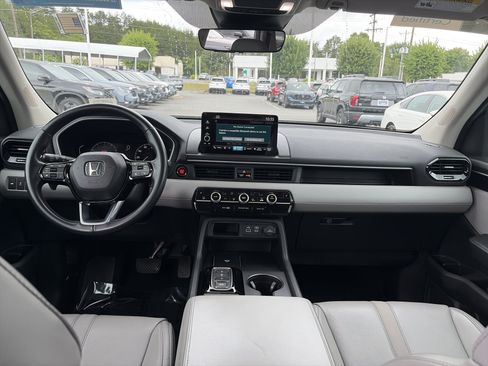 Certified 2025 Honda Pilot EX-L image 29