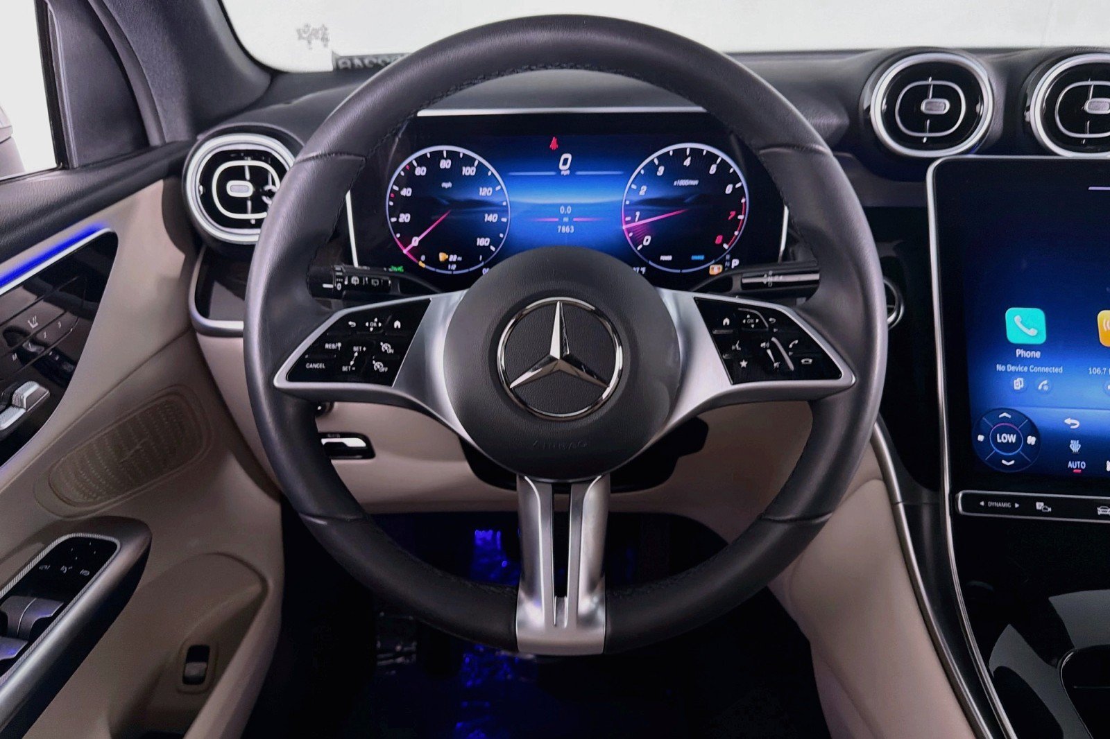 Certified 2025 Mercedes-Benz GLC 300 image 21