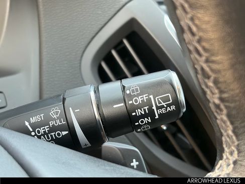 Used 2017 Acura MDX w/ Technology Package FWD image 17