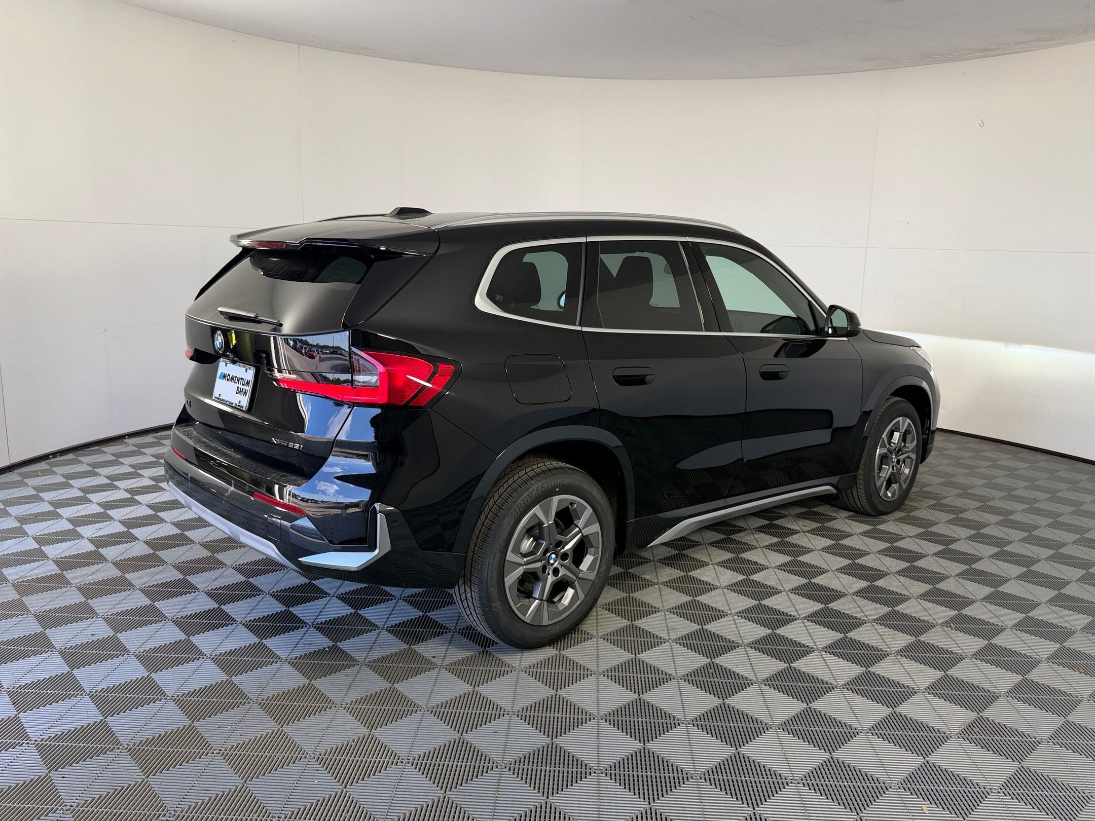 Used 2026 BMW X1 xDrive28i w/ Convenience Package AWD/4WD image 8