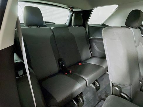 Certified 2021 Chevrolet Traverse LT w/ LPO, Blackout Package image 29