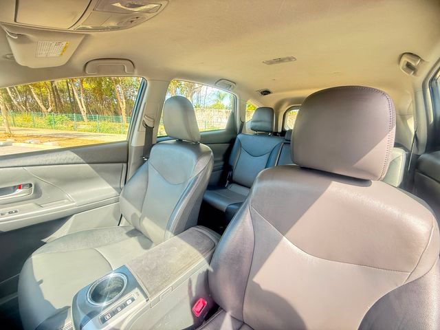 Used 2014 Toyota Prius V Five FWD image 32