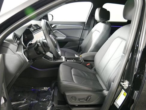 Used 2023 Audi Q3 2.0T Premium Plus w/ Premium Plus Package AWD/4WD image 10