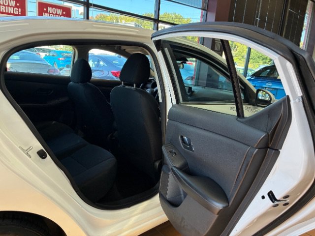 Used 2024 Nissan Sentra S FWD image 27