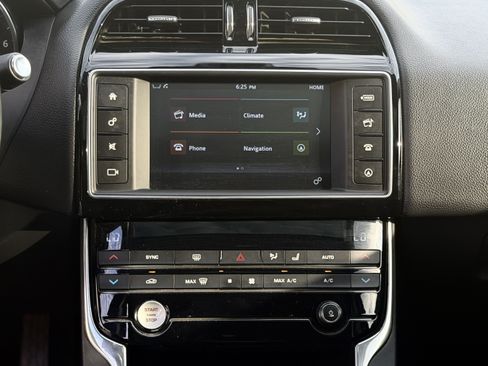 Used 2017 Jaguar XE Prestige RWD image 20