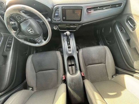 Used 2019 Honda HR-V EX image 3