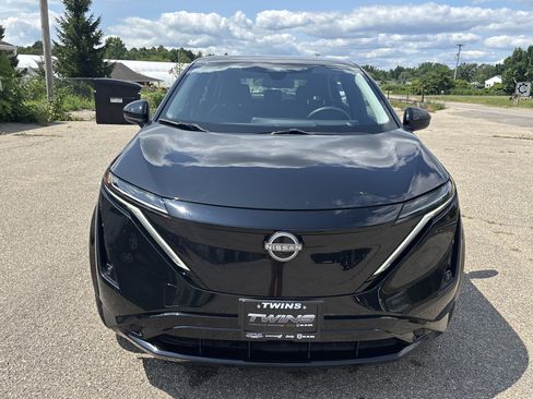 Used 2023 Nissan Ariya FWD image 10