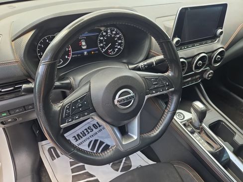 Certified 2021 Nissan Sentra SR FWD image 4