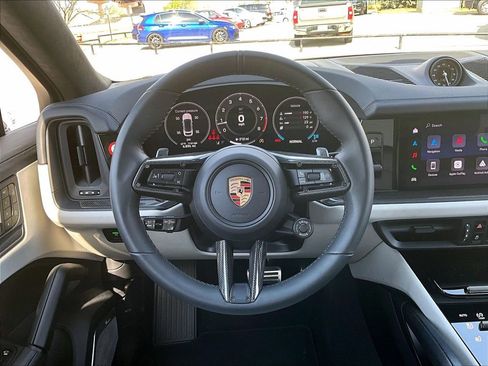 New 2026 Porsche Cayenne GTS image 14