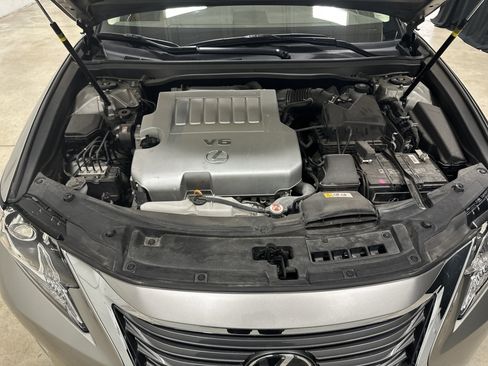 Used 2017 Lexus ES 350 w/ Navigation System Package image 34