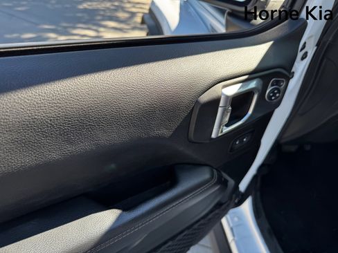 Used 2021 Jeep Wrangler Unlimited Sahara w/ Uconnect 4C Nav & Sound Group image 11