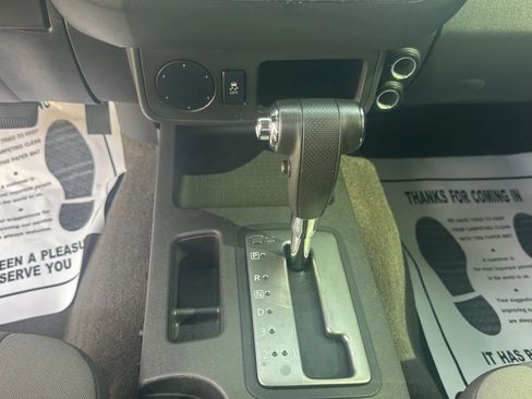 Used 2015 Nissan Xterra S RWD image 17