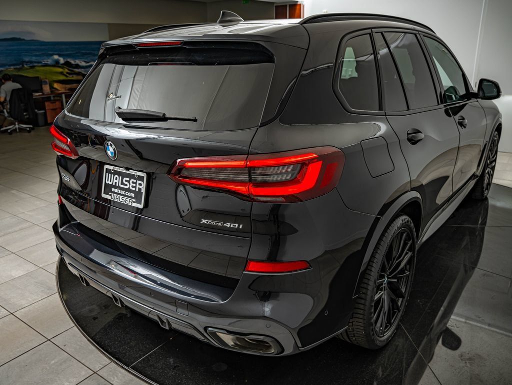 Used 2023 BMW X5 xDrive40i w/ Executive Package AWD/4WD image 16