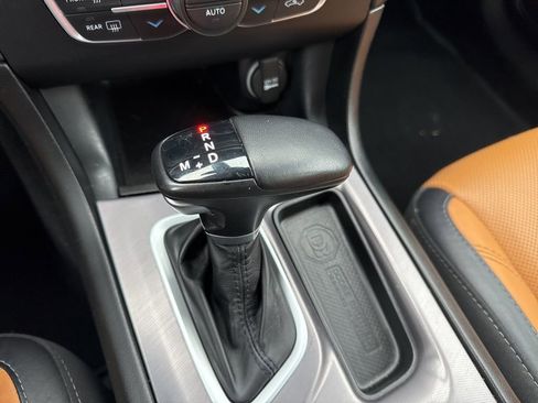 Used 2022 Dodge Charger SXT w/ Plus Group image 18