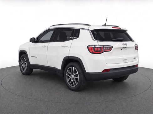 Used 2020 Jeep Compass Latitude FWD image 5