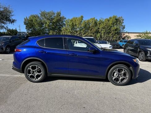 Used 2022 Alfa Romeo Stelvio Sprint image 6