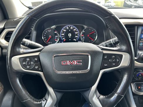 Used 2021 GMC Acadia Denali w/ Denali Technology Package AWD/4WD image 25