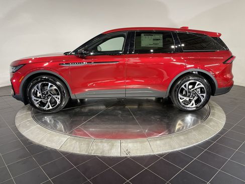 New 2024 Lincoln Nautilus Premier w/ Equipment Group 102A image 35