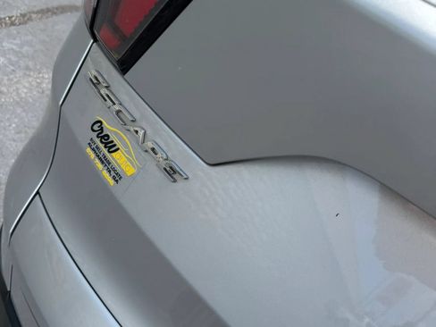 Used 2018 Ford Escape SEL FWD image 11