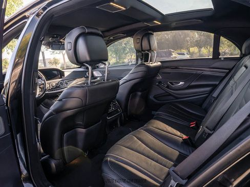 Used 2020 Mercedes-Benz S 560 Sedan image 26