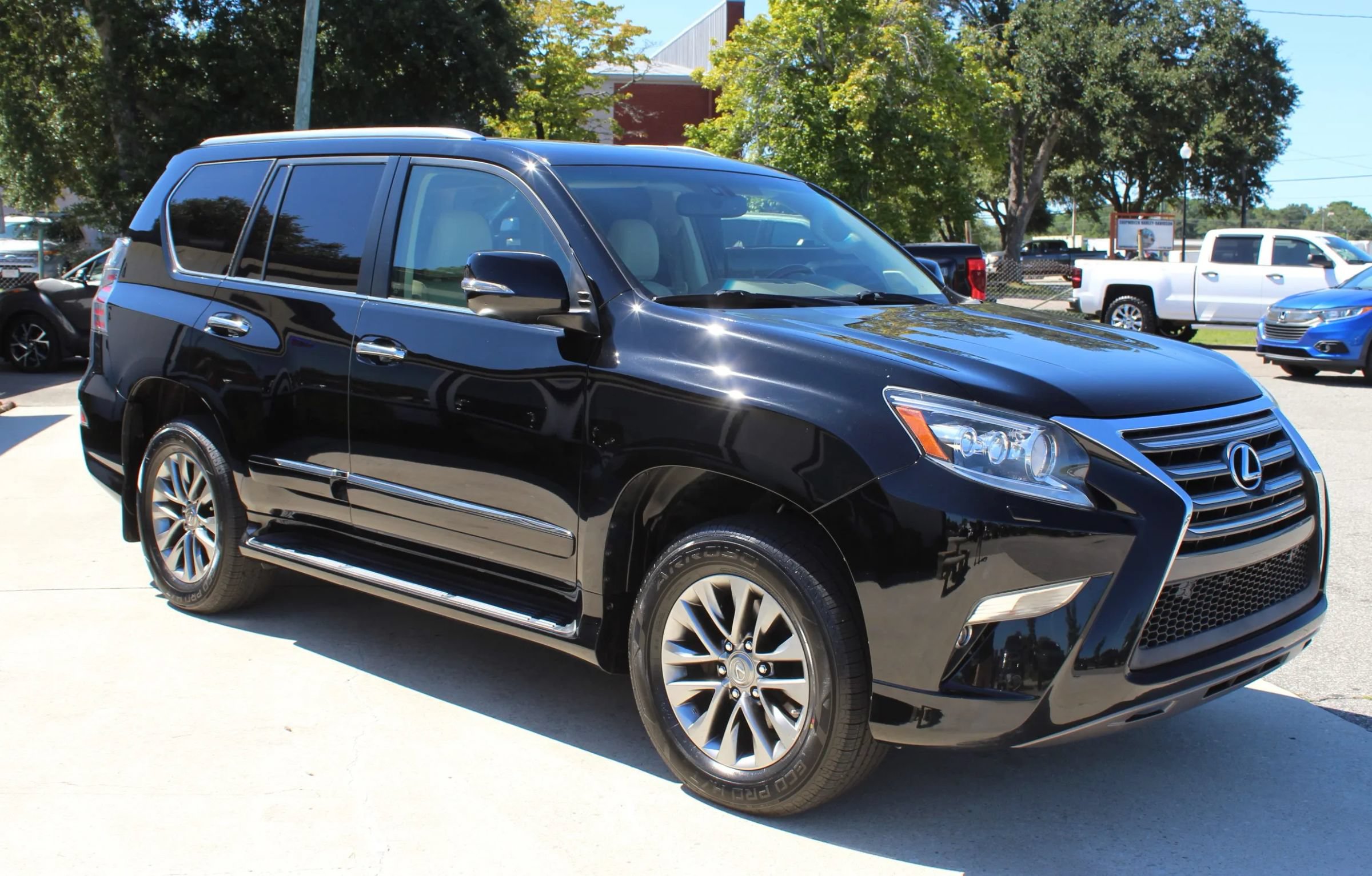 Used 2017 Lexus GX 460 Luxury w/ Preferred Accessory Package AWD/4WD image 7