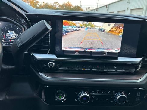 Used 2022 GMC Sierra 1500 SLT image 19