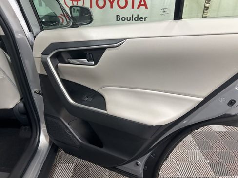 Used 2025 Toyota RAV4 XLE Premium image 11