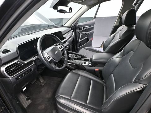 Used 2025 Kia Telluride S AWD/4WD image 21