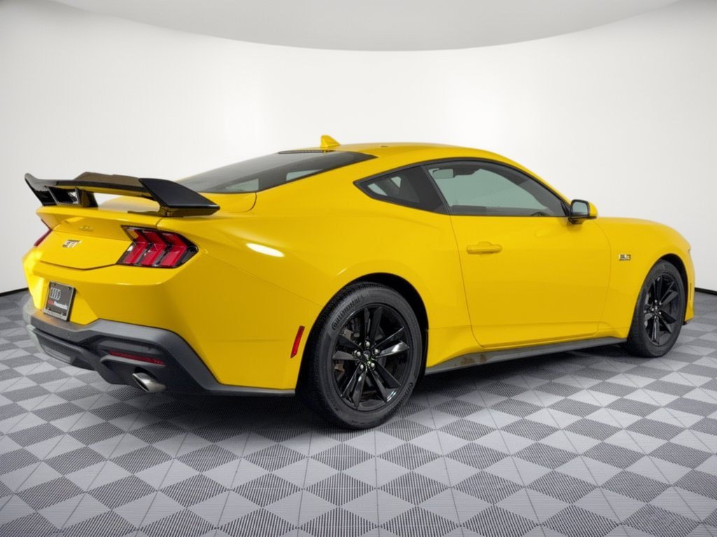 Used 2024 Ford Mustang GT RWD image 9